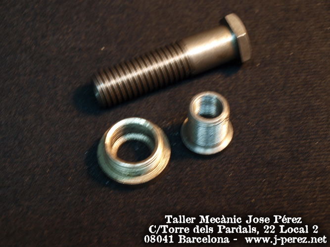 Tornillos y racords de acero